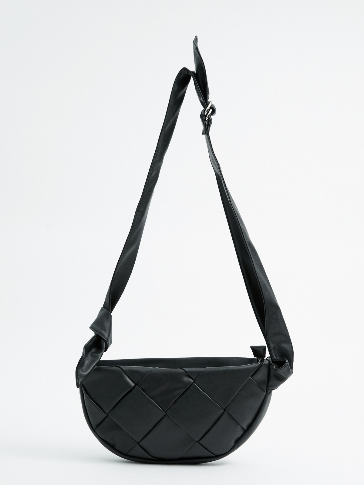 Leather effect braided bag black