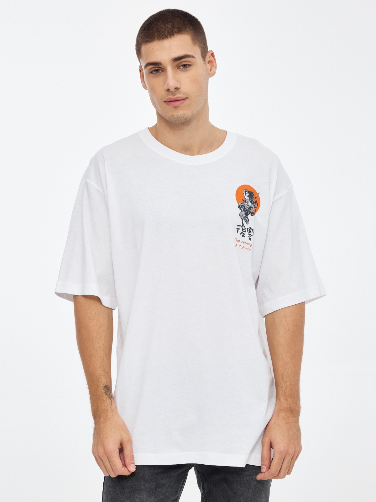 T-shirt de impressão japonesa branco vista meia frontal