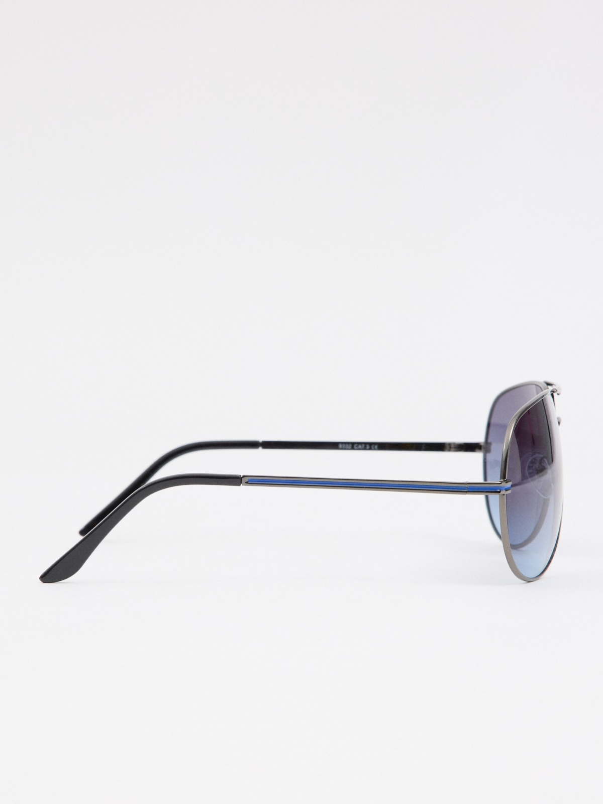 Gafas de sol metálicas aviador azul vista detalle