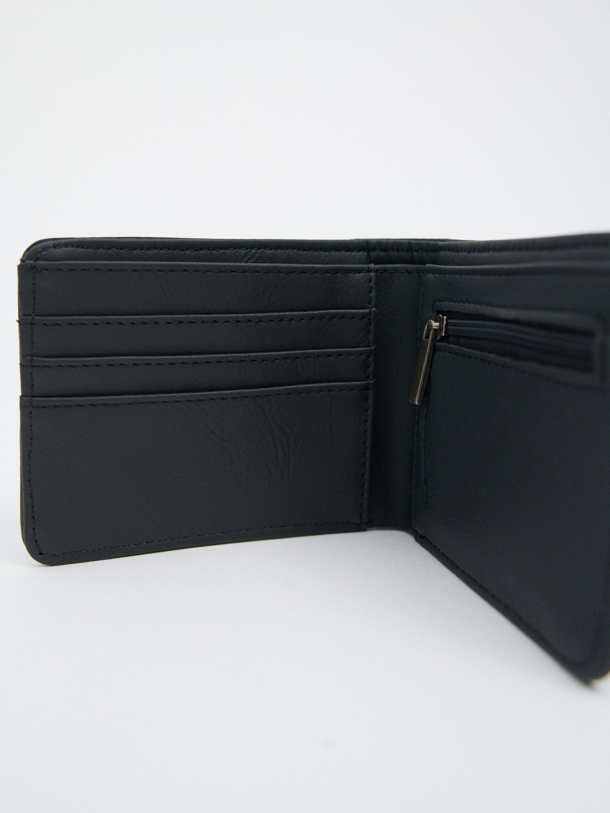 Two-tone faux leather wallet black 45º side view