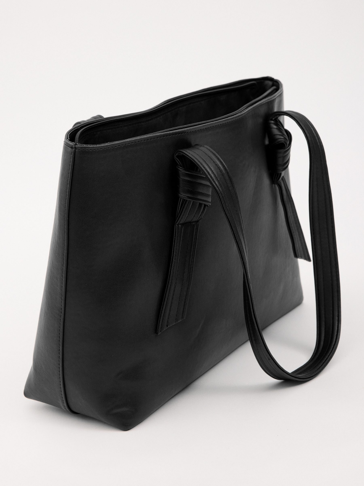 Black tote bag black detail view