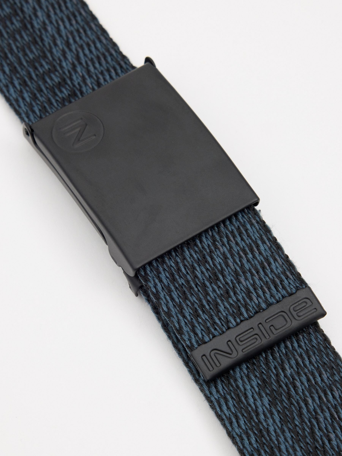 Cinturón lona azul jaspeado índigo vista detalle