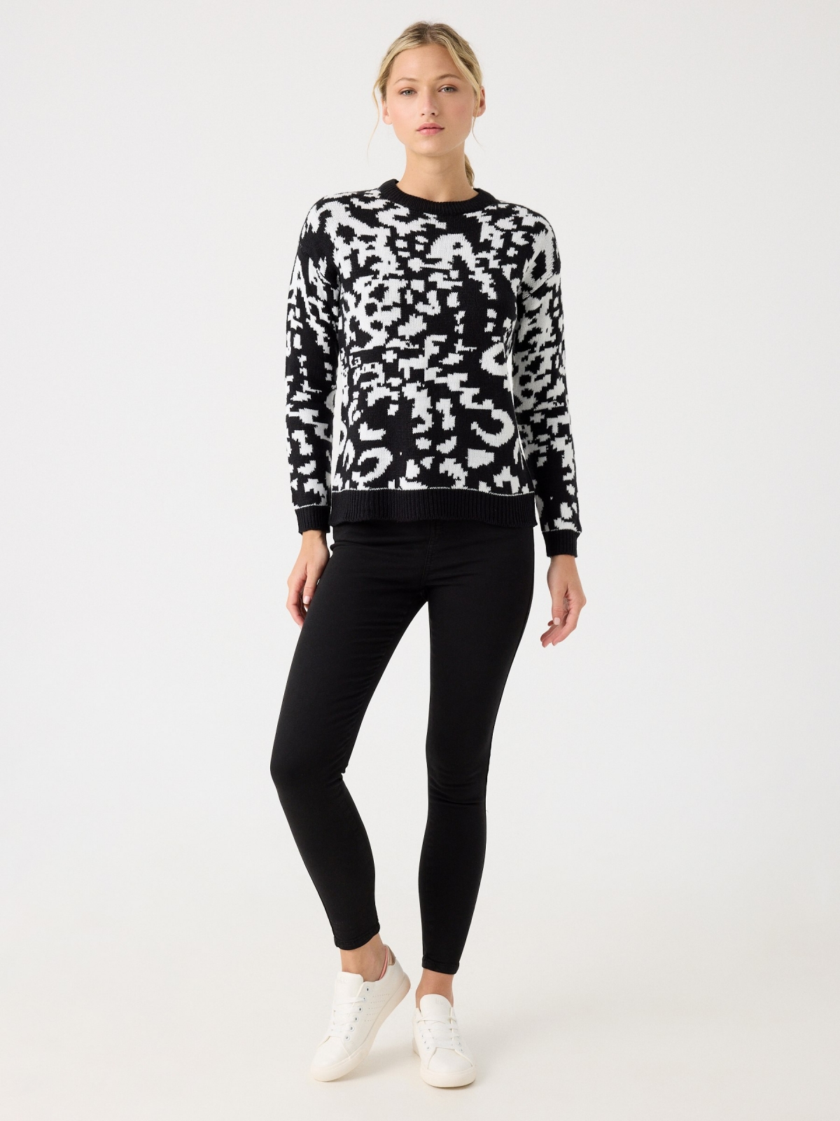 Black and white abstract sweater black front view