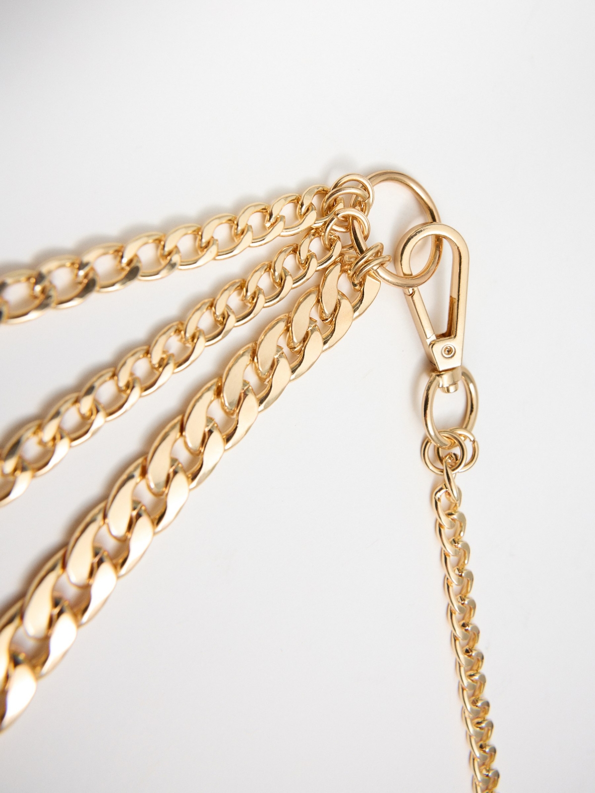 Golden chain belt golden detail view