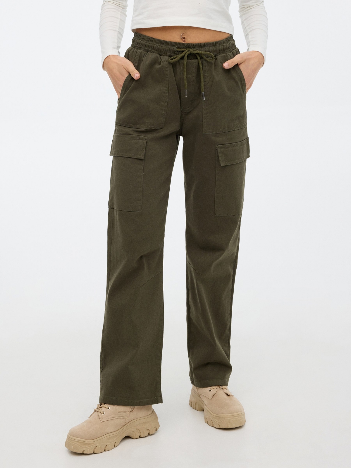 Cargo pants pockets khaki middle front view