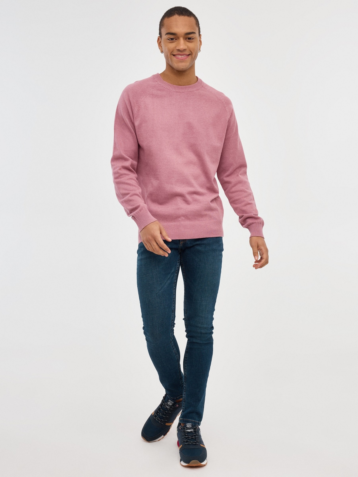 Basic Round Pullover powdered pink front view