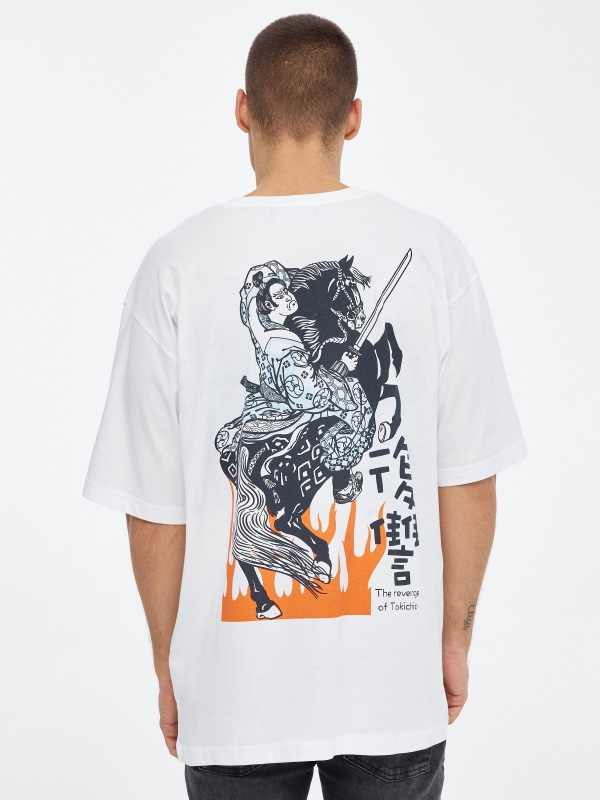 Camiseta estampado japonés blanco vista media trasera