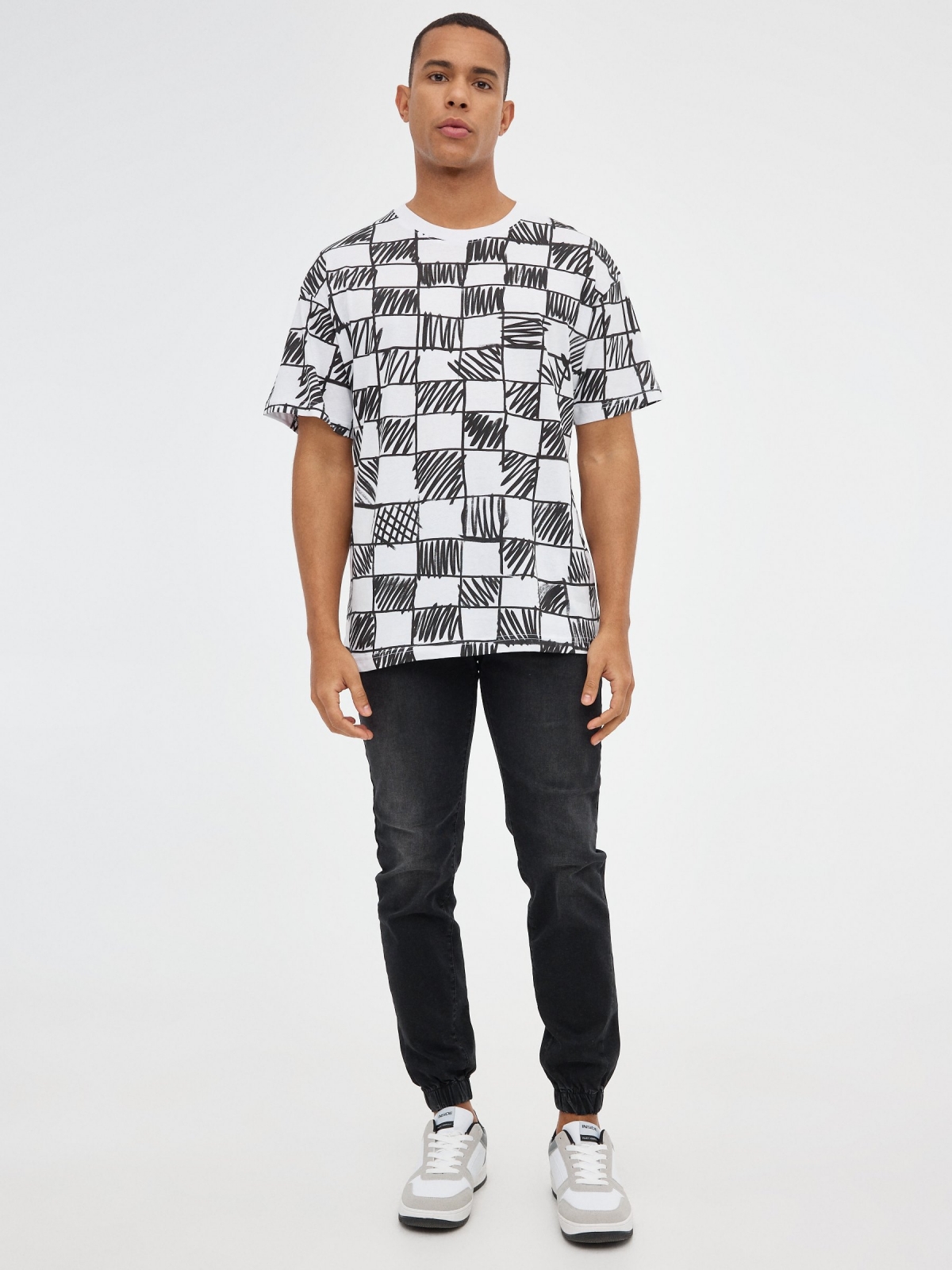 Black and white checkered t-shirt black front view