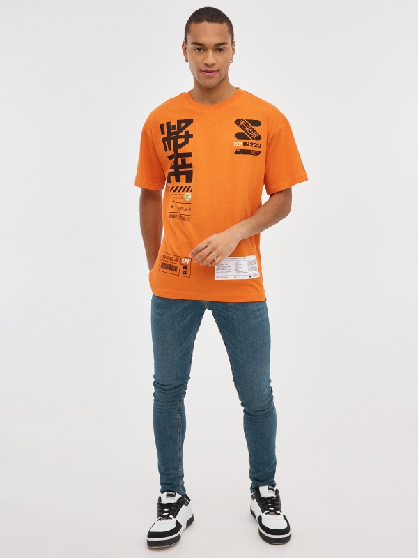Camiseta naranja print japonés naranja vista general frontal