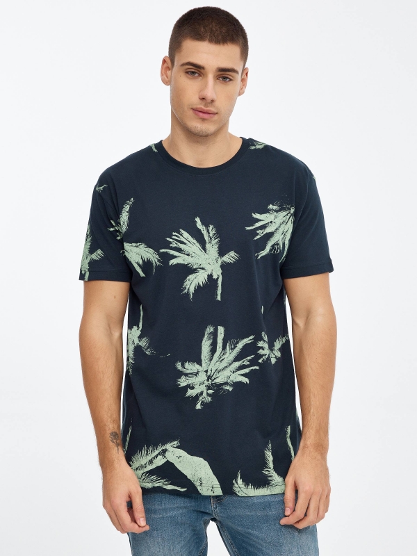 T-shirt com estampa de palmeira azul marinho vista meia frontal