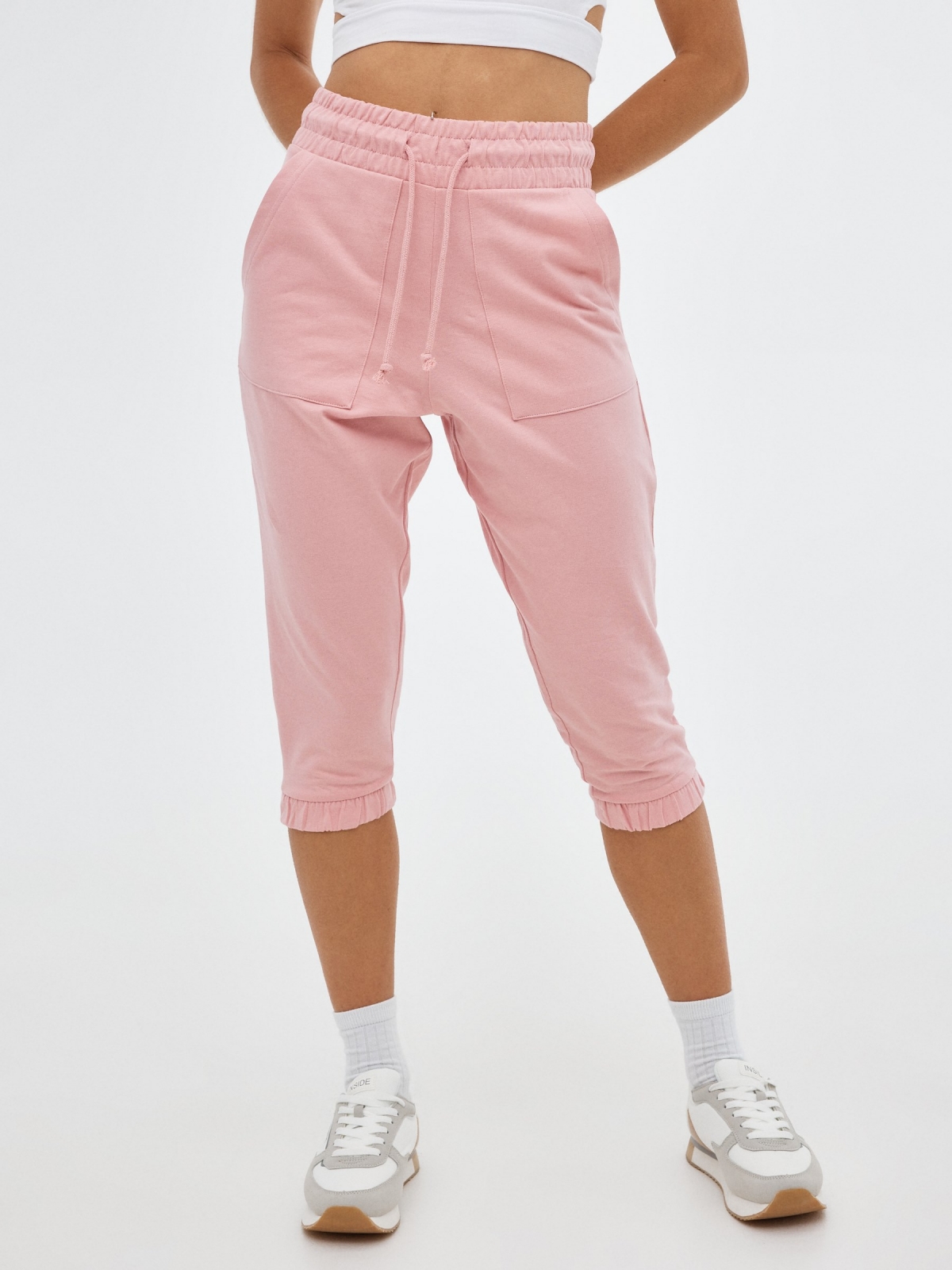 Pantalón jogger de felpa rosa claro vista media trasera