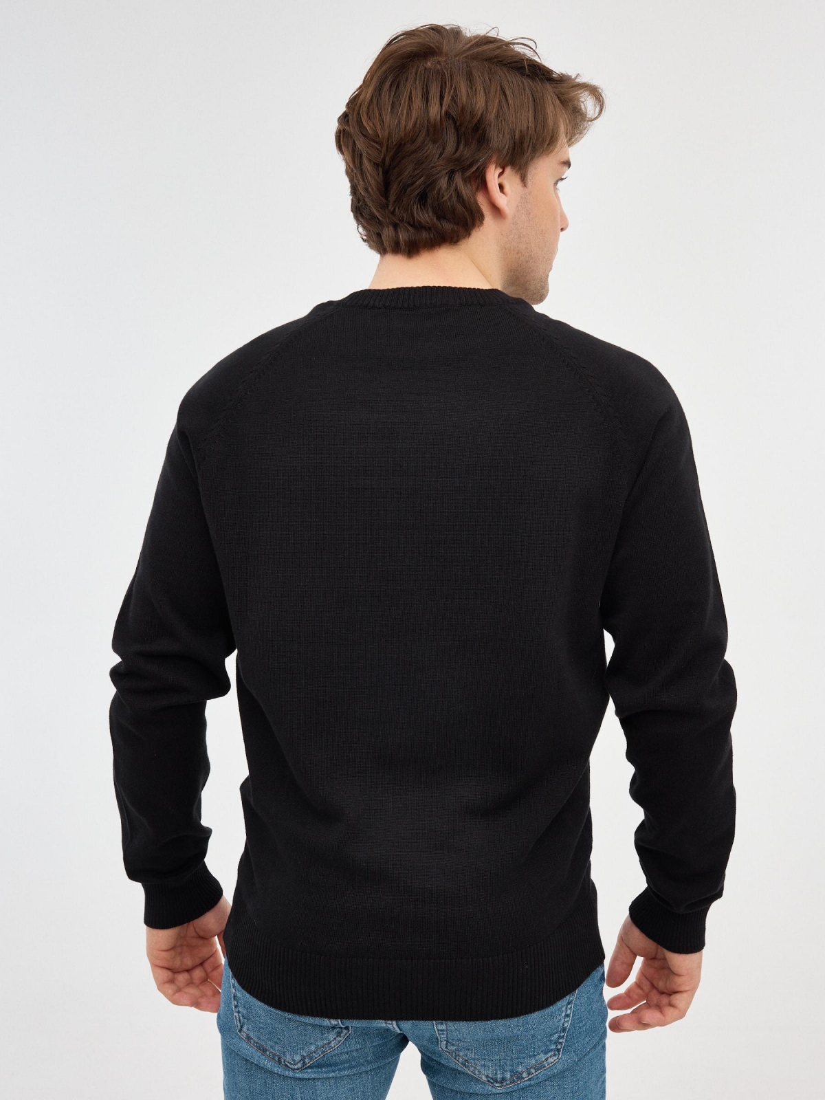 Basic Round Pullover black middle back view