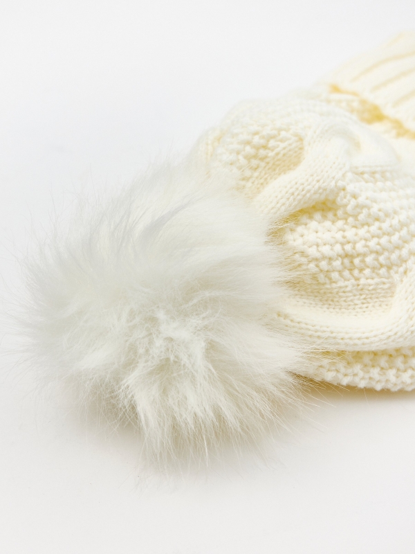 White rice knitted hat beige detail view
