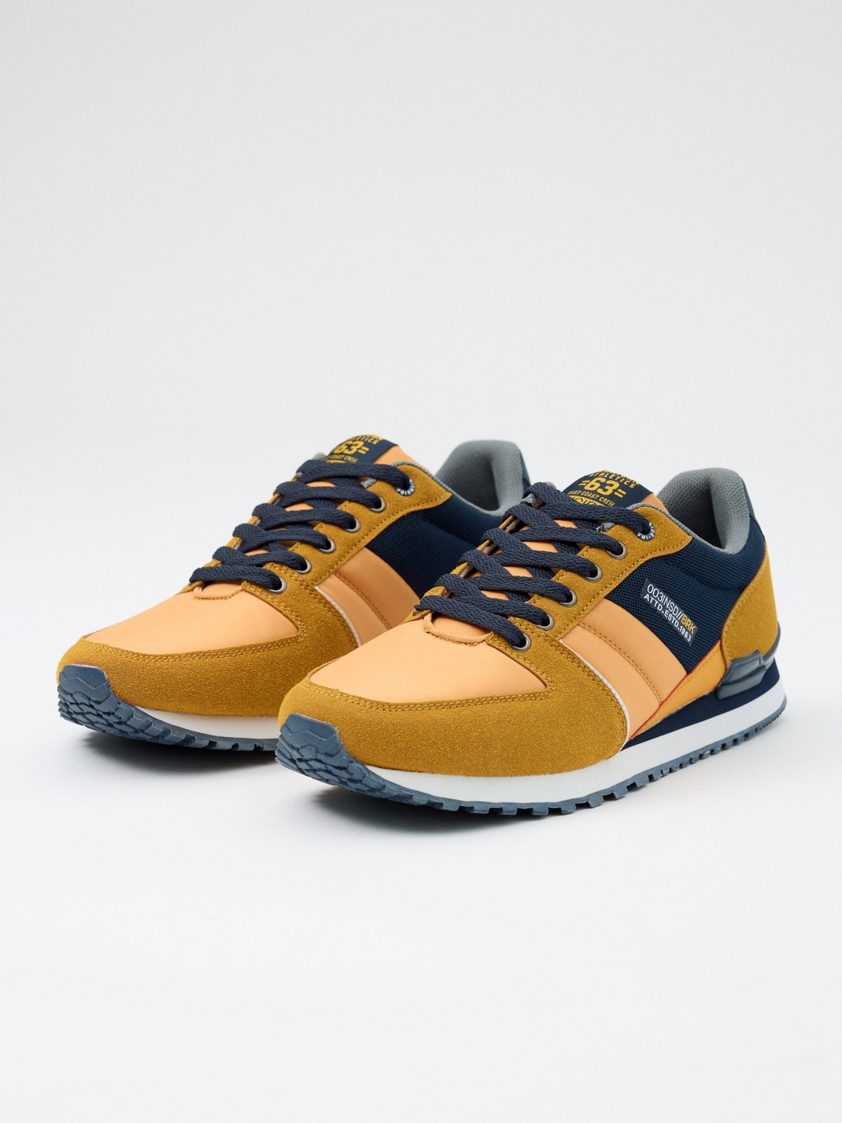 Combined casual sneaker mustard 45º front view