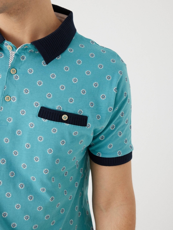 Floral print polo shirt turquoise detail view