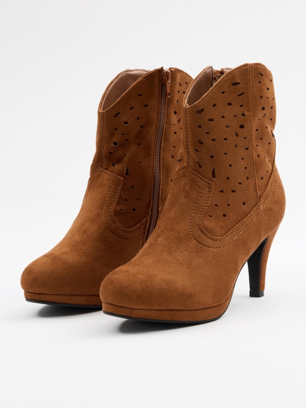 Ankle boots openwork heel 7 cm light brown 45º front view