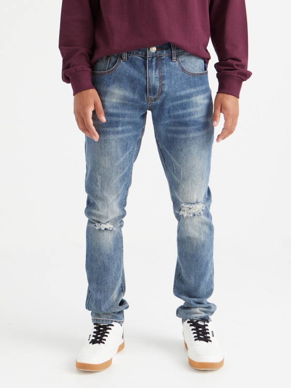 Jeans slim rotos azul vista media frontal