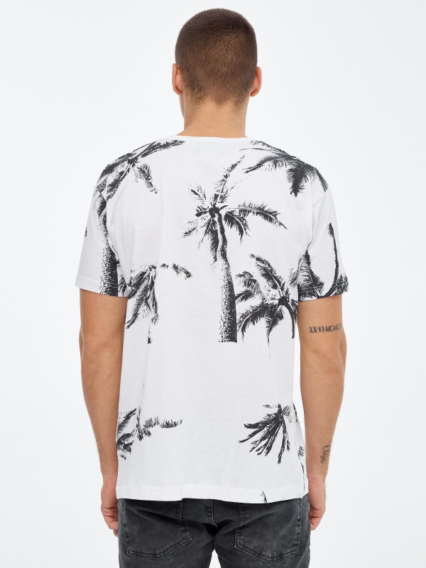 Camiseta estampado palmeras blanco vista media trasera