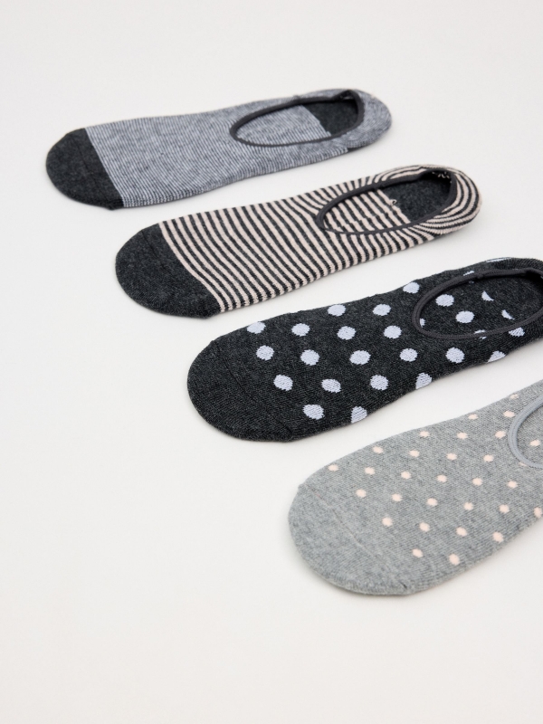 Pack of 4 printed invisible socks multicolor with a model