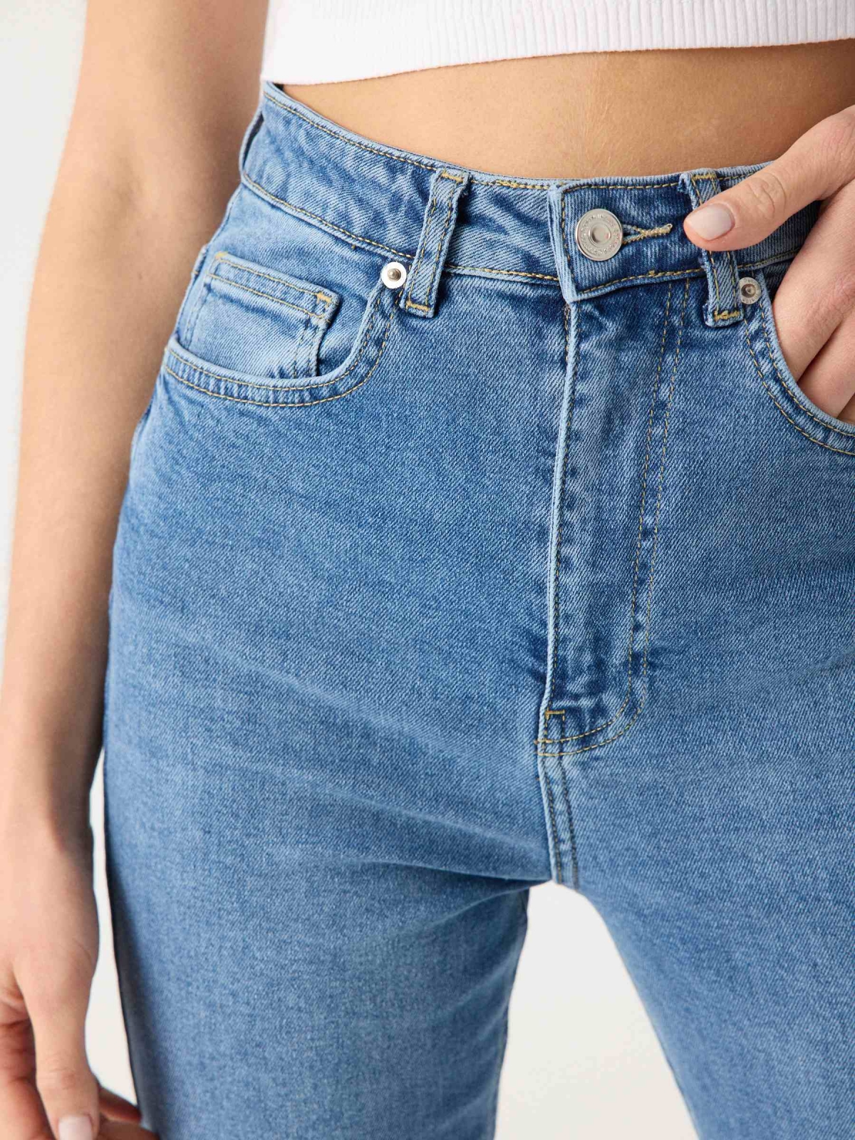 Ripped high waist straight slim jeans blue detail view