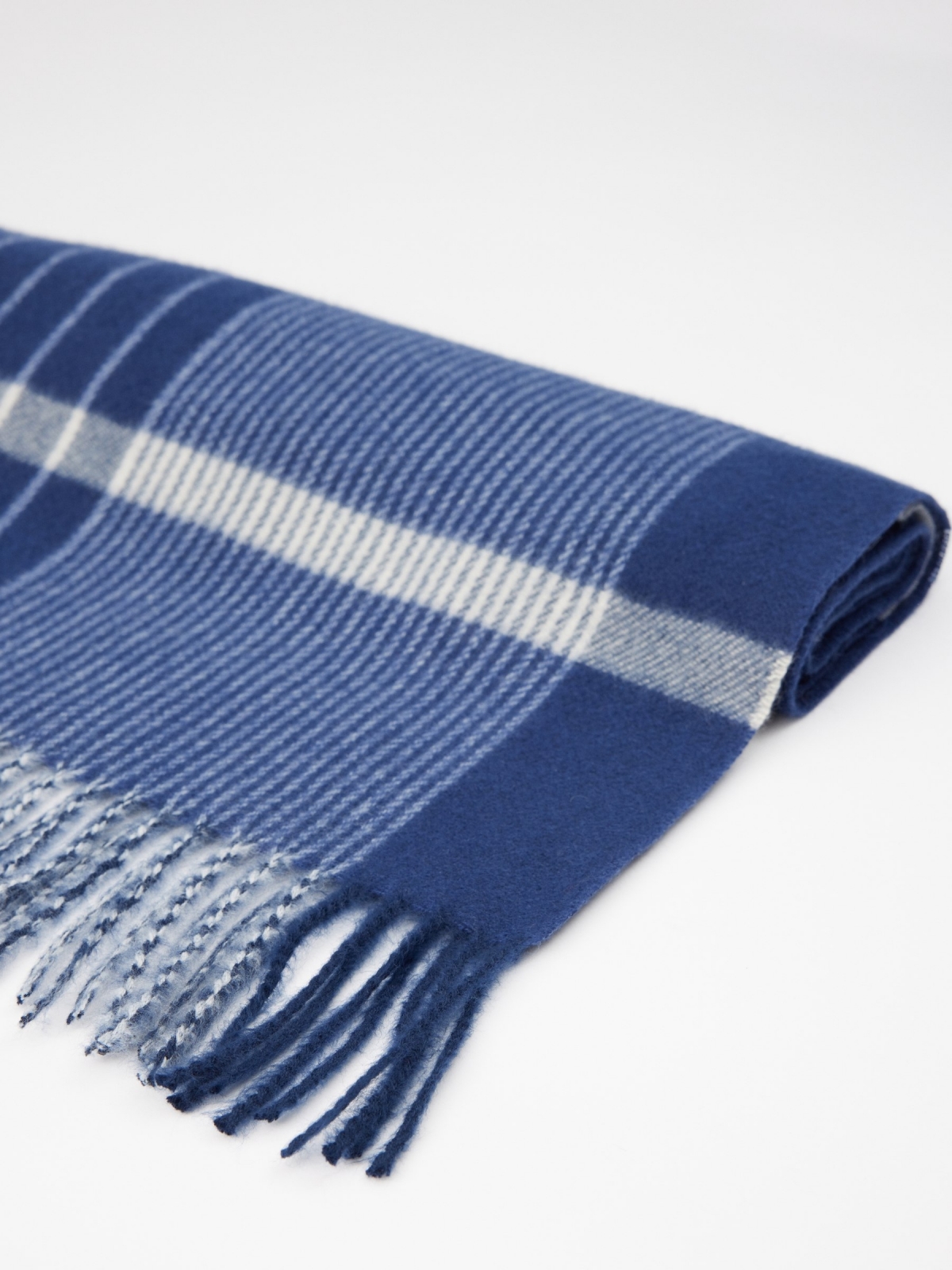 Men's scarf blue folded view