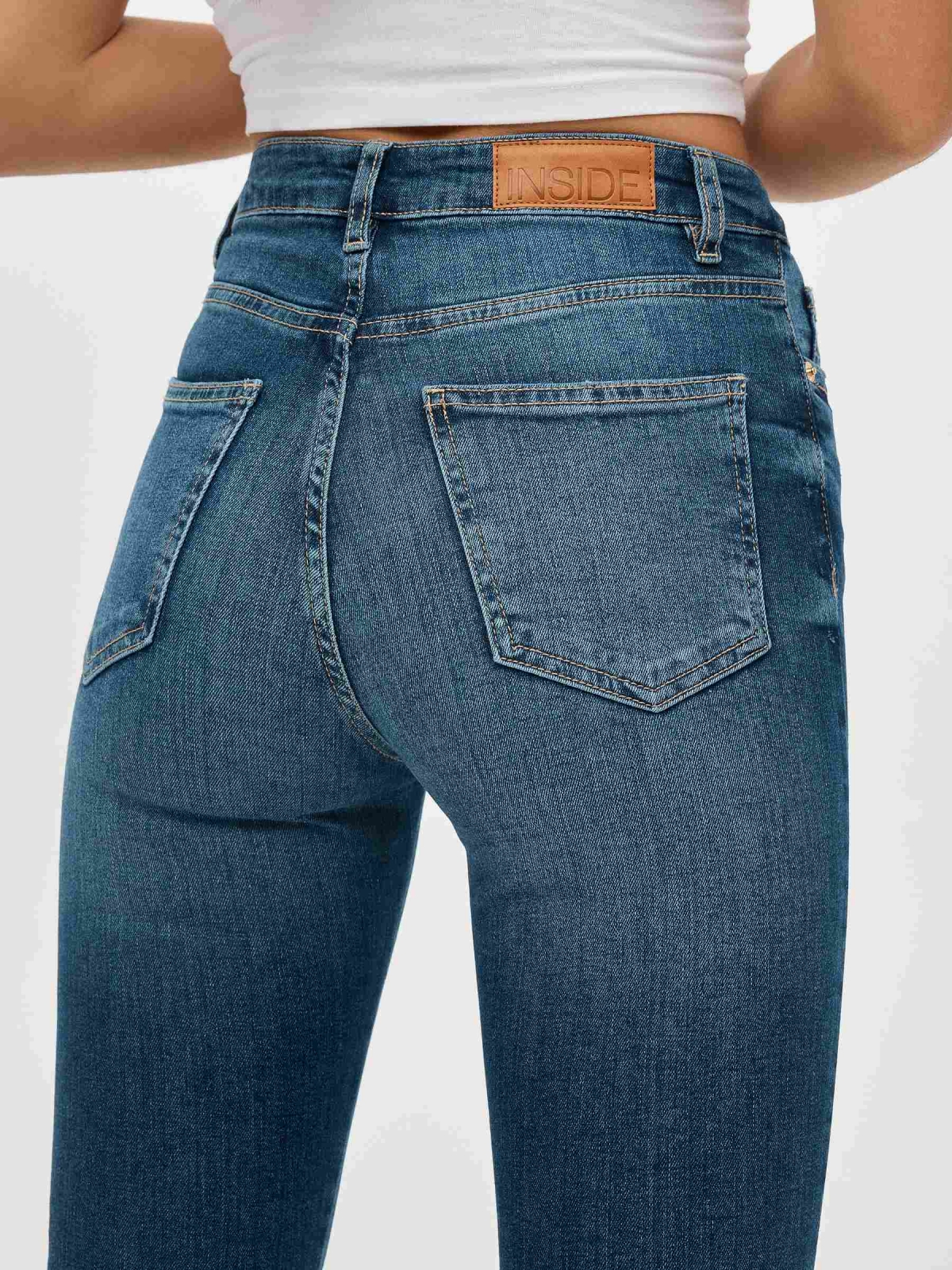 High rise skinny jeans blue detail view
