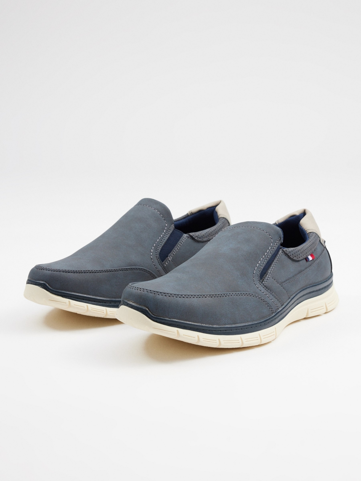 Classic moccasin elastic shoe navy 45º front view