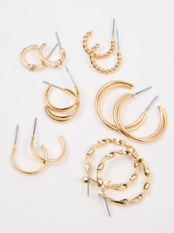 Set of 6 semi-closed earrings golden aerial view