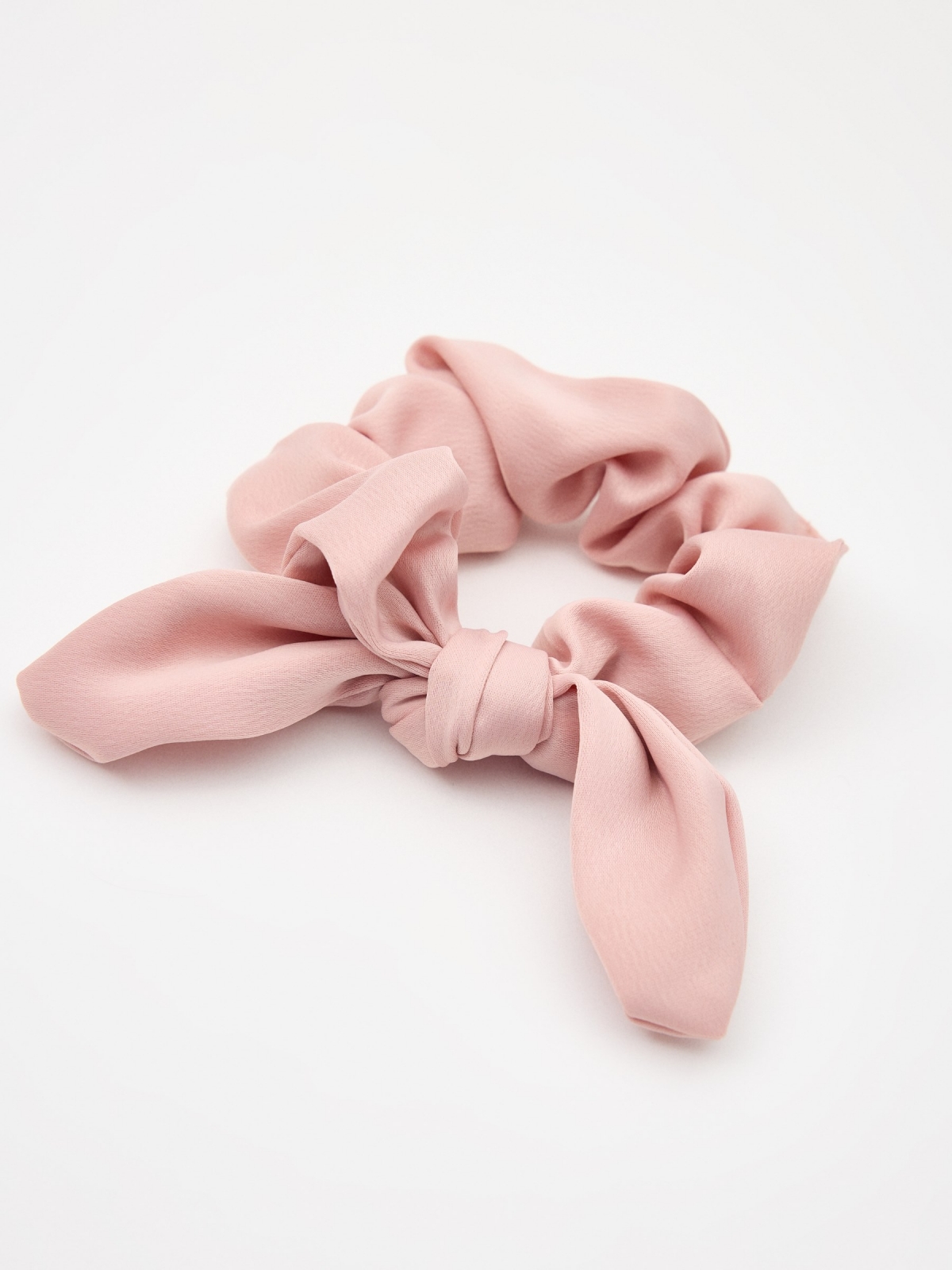 Pack of 2 knotted scrunchies aerial view