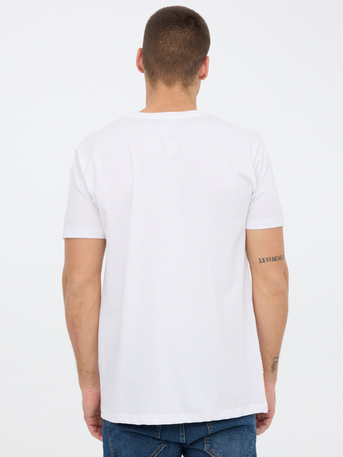 T-shirt impressa INSIDE branco vista meia traseira