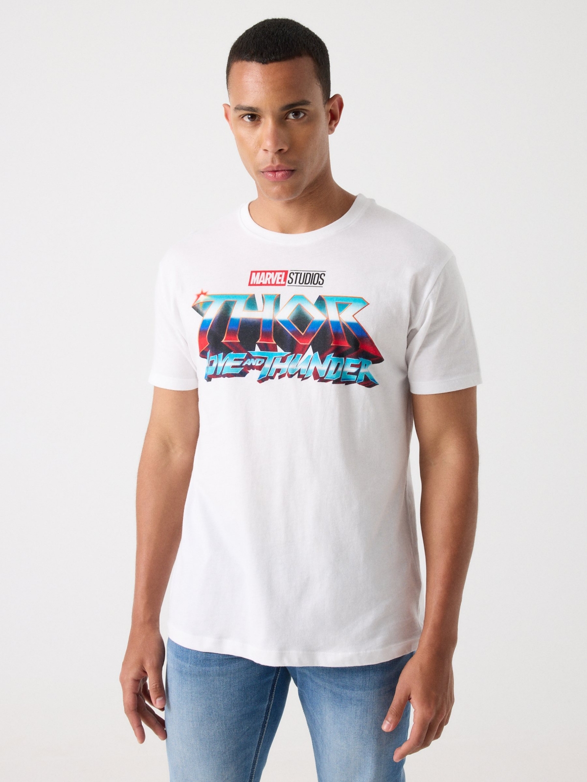 T-shirt Marvel com estampa Thor branco vista meia frontal