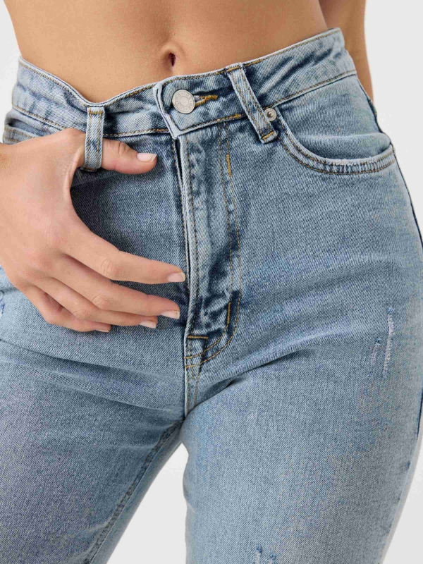 Slim-fit mom jeans with washed effect light blue detail view