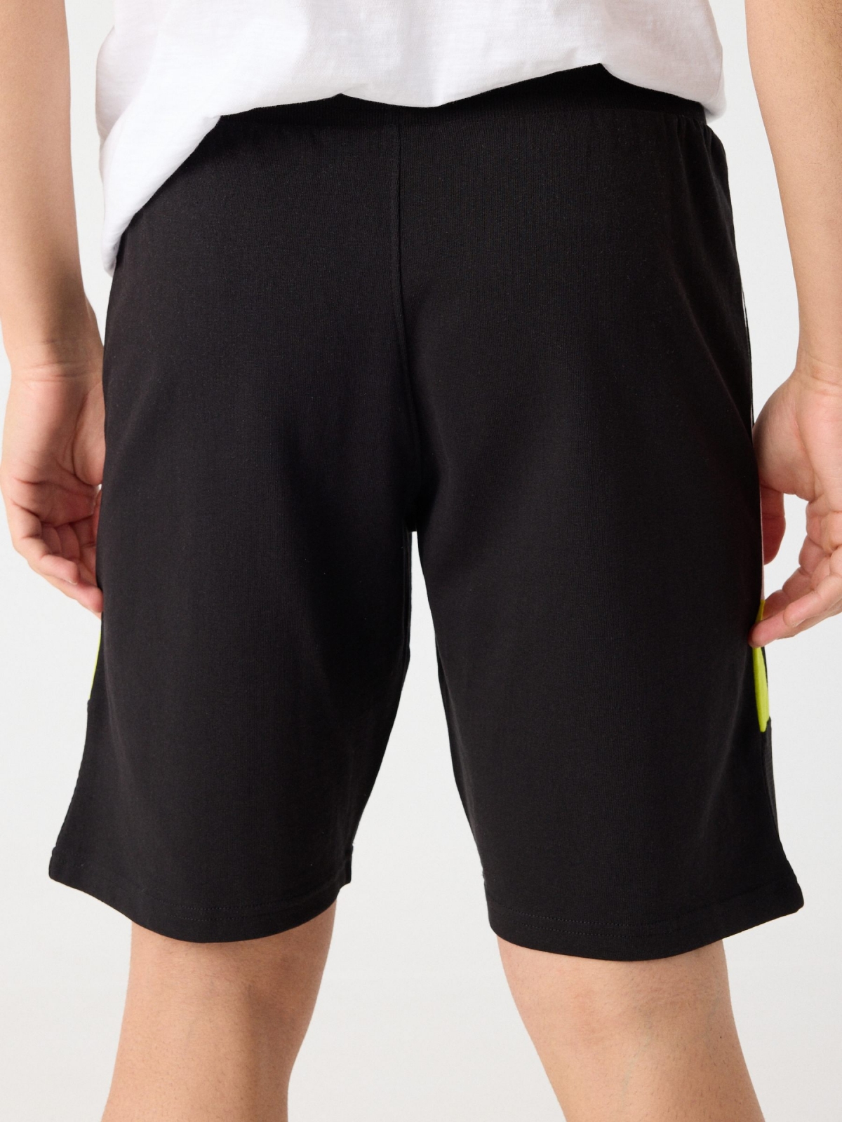 Combined bermuda jogger short with text black detail view