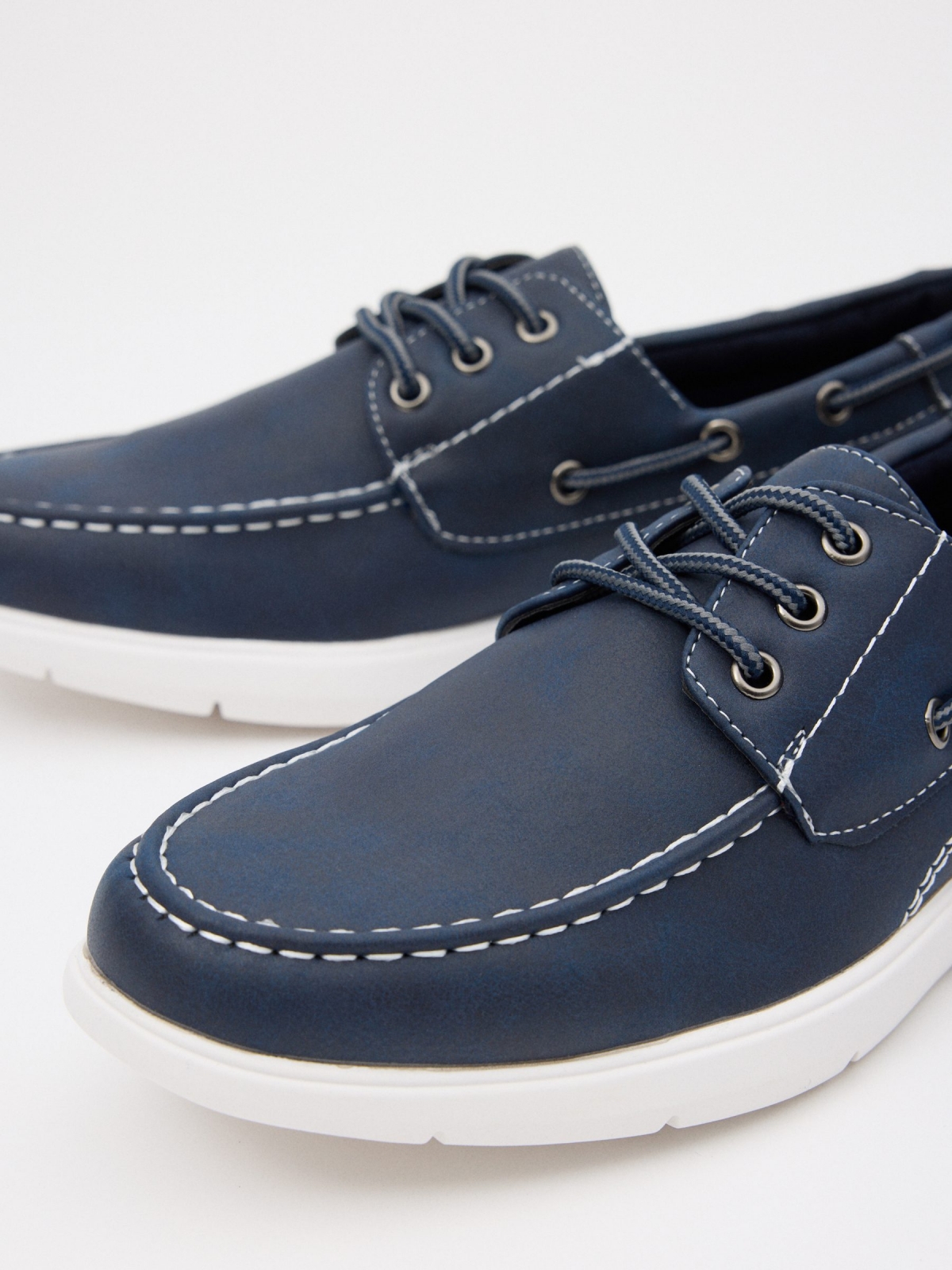 Combined nautical sport shoe navy detail view