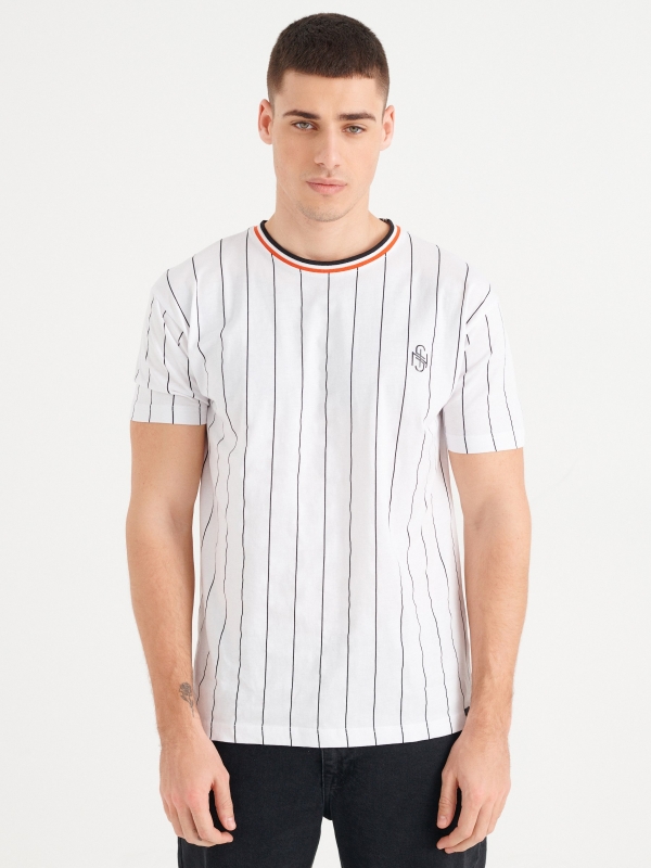 Striped rib-neck t-shirt white middle front view
