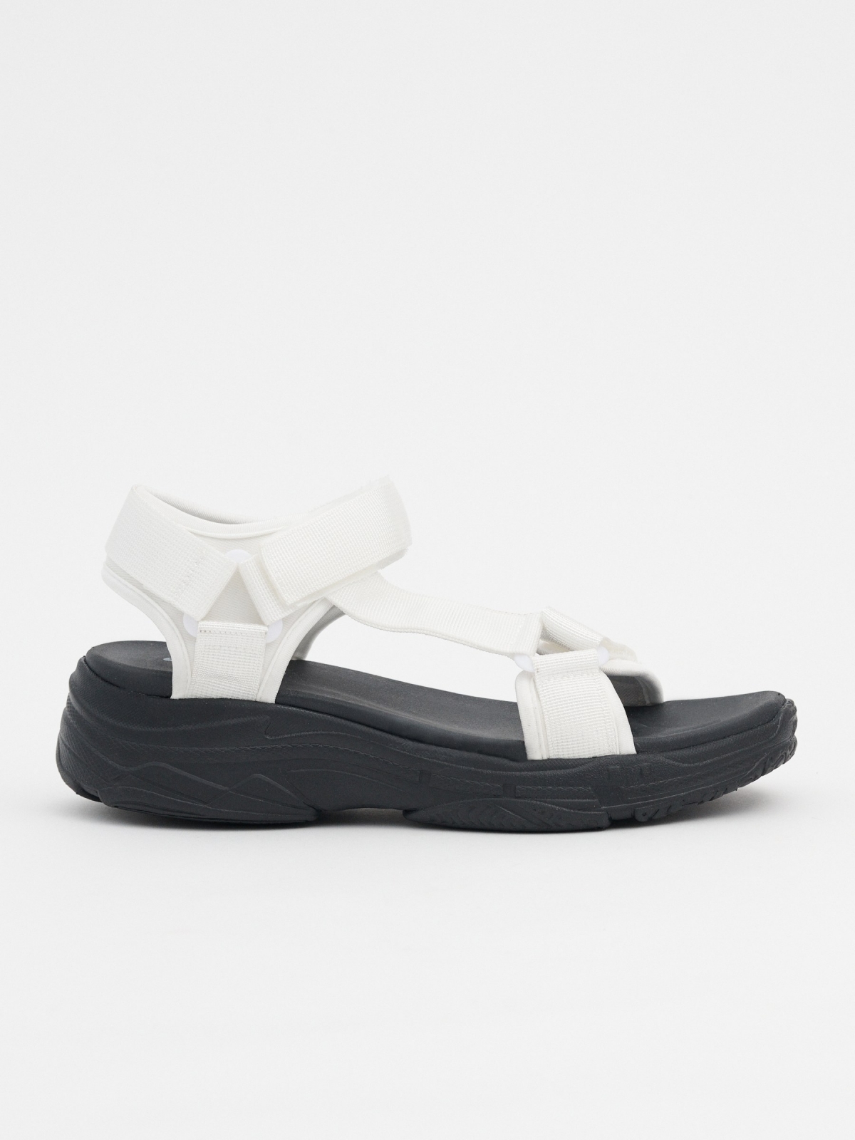Sandália esportiva bicolor branco