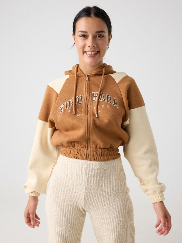 Zip-up printed sweatshirt brown middle front view