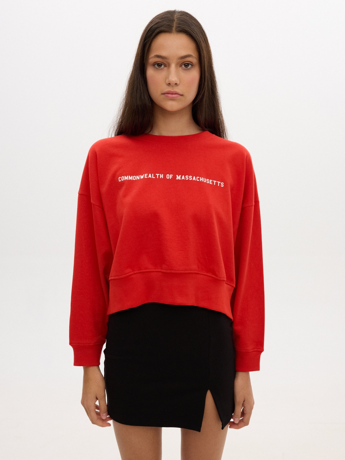 Oversized sweatshirt back print red middle front view