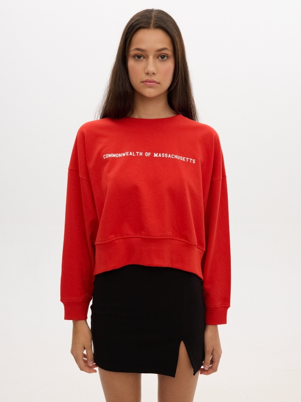 Sweatshirt oversized estampado vermelho vista meia frontal