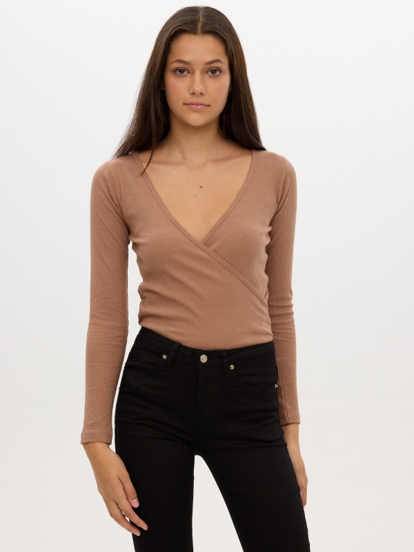 Cross neckline t-shirt light brown middle front view