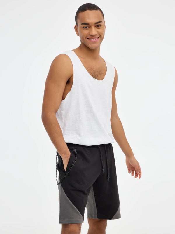Bermuda jogger shorts with chain black middle front view