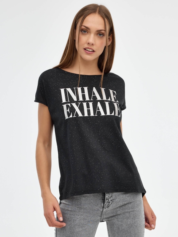 Inspire Exhale Shirt preto vista meia frontal