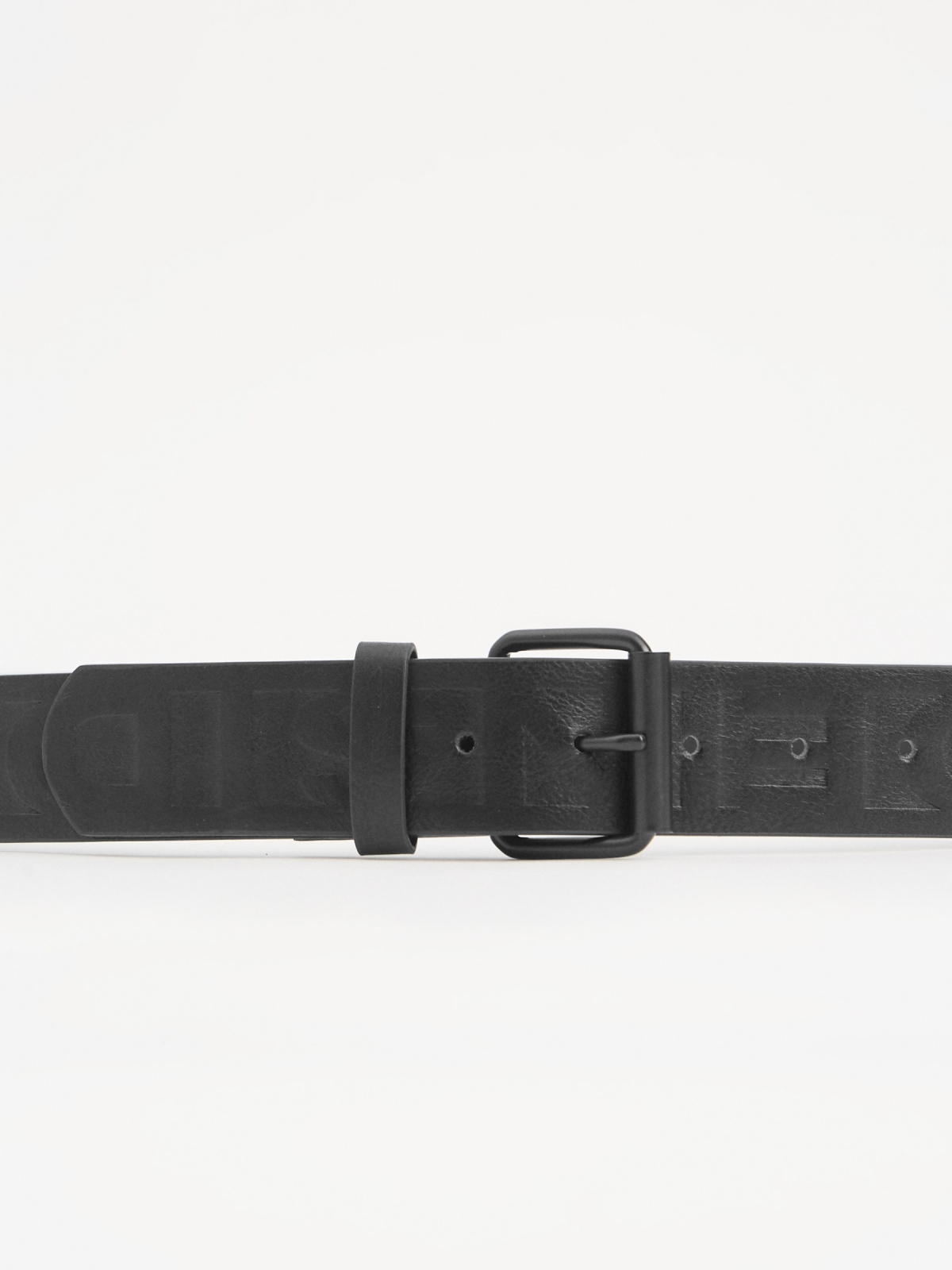 Engraved leather effect belt black with a model