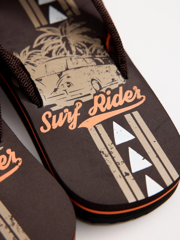 Surfer print toe flip flop dark brown detail view