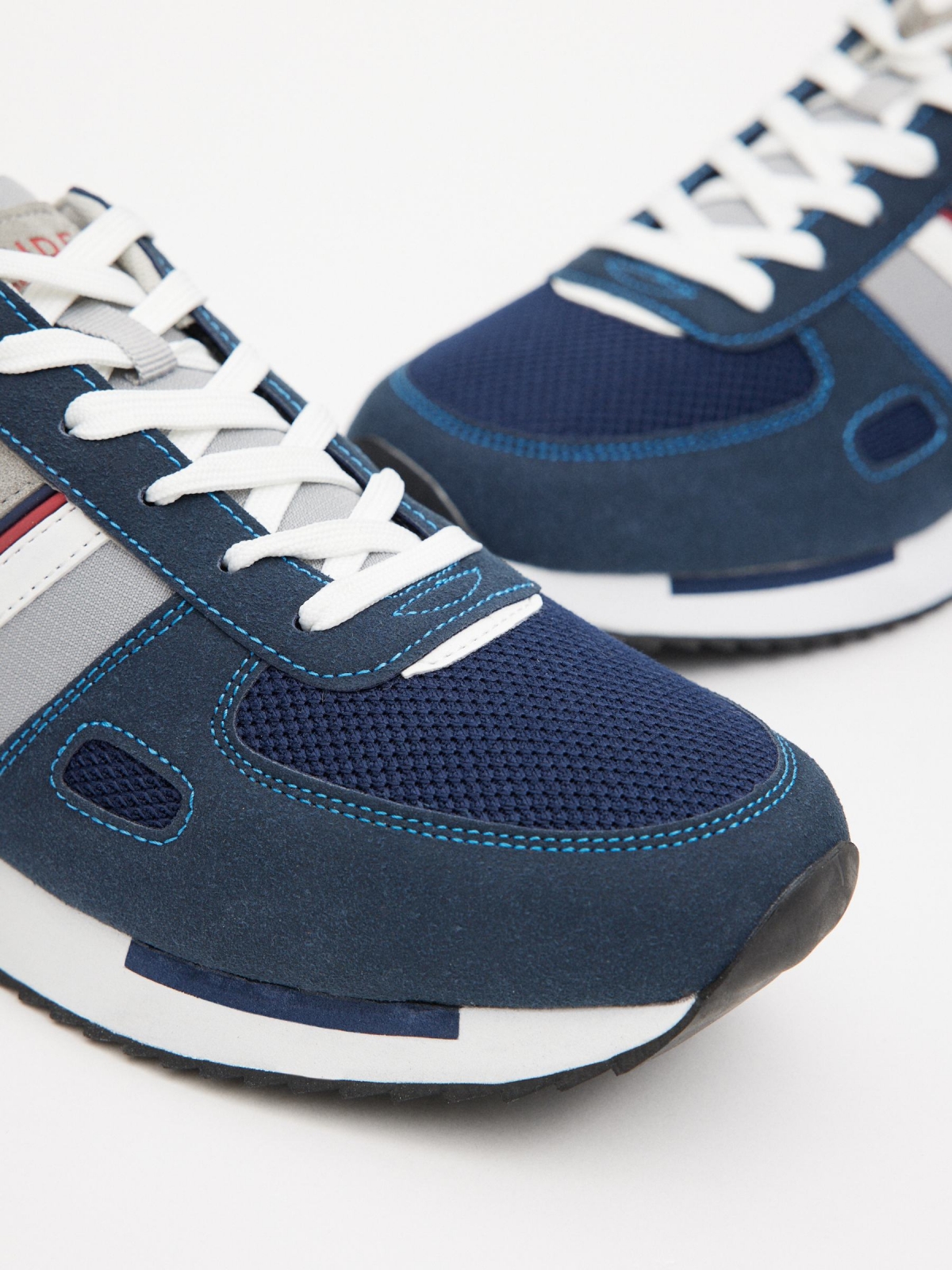 Leather-effect sneaker with combined pieces navy detail view