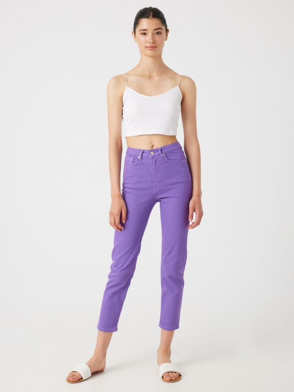 Jeans mom fit cinco bolsillos morado vista general frontal