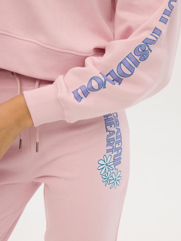 Printed hooded sweatshirt light pink detail view