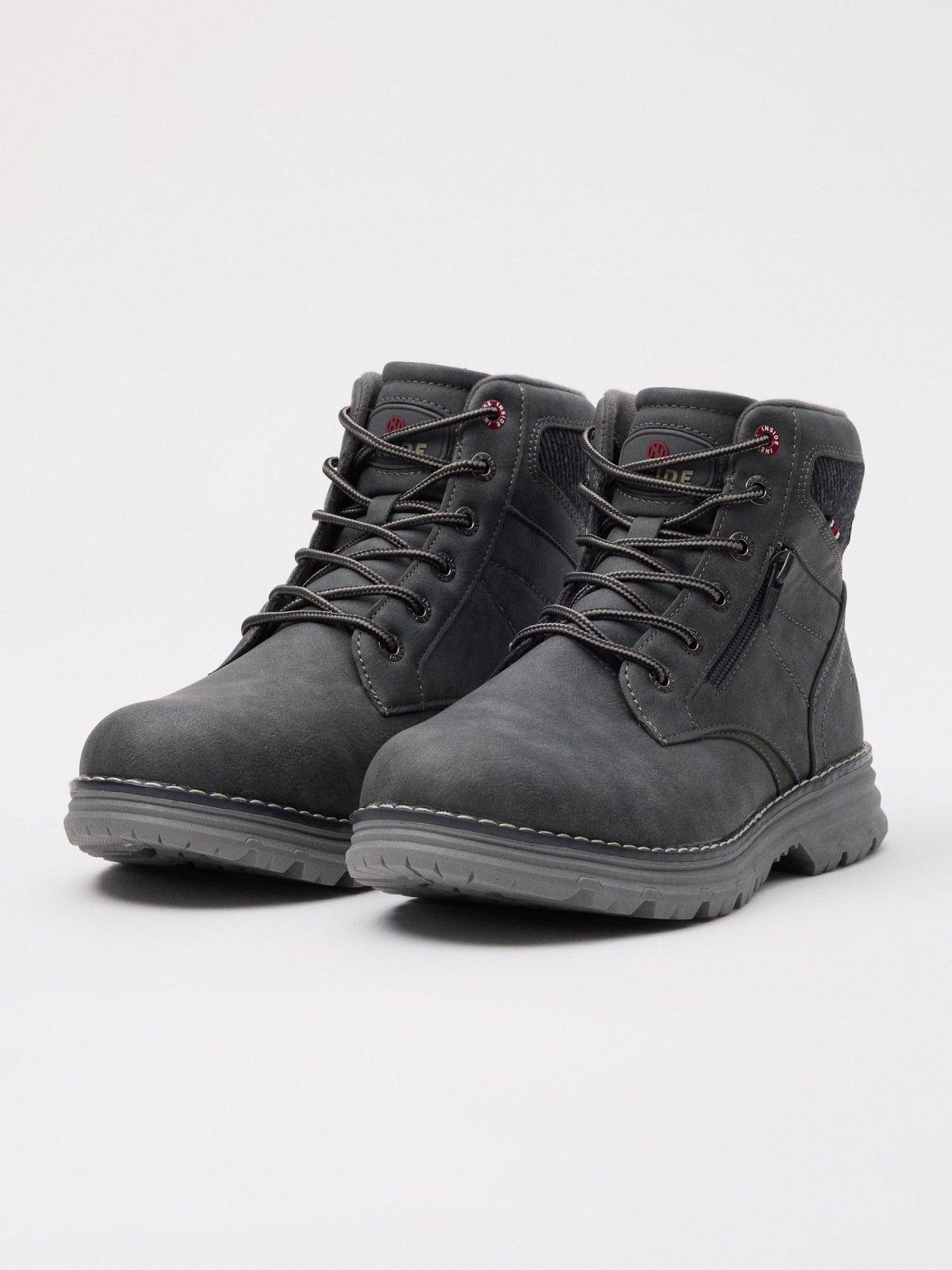 Combined gray boot dark grey 45º front view