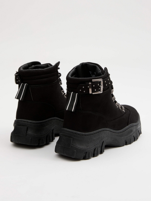 Casual fashion platform boot black 45º back view