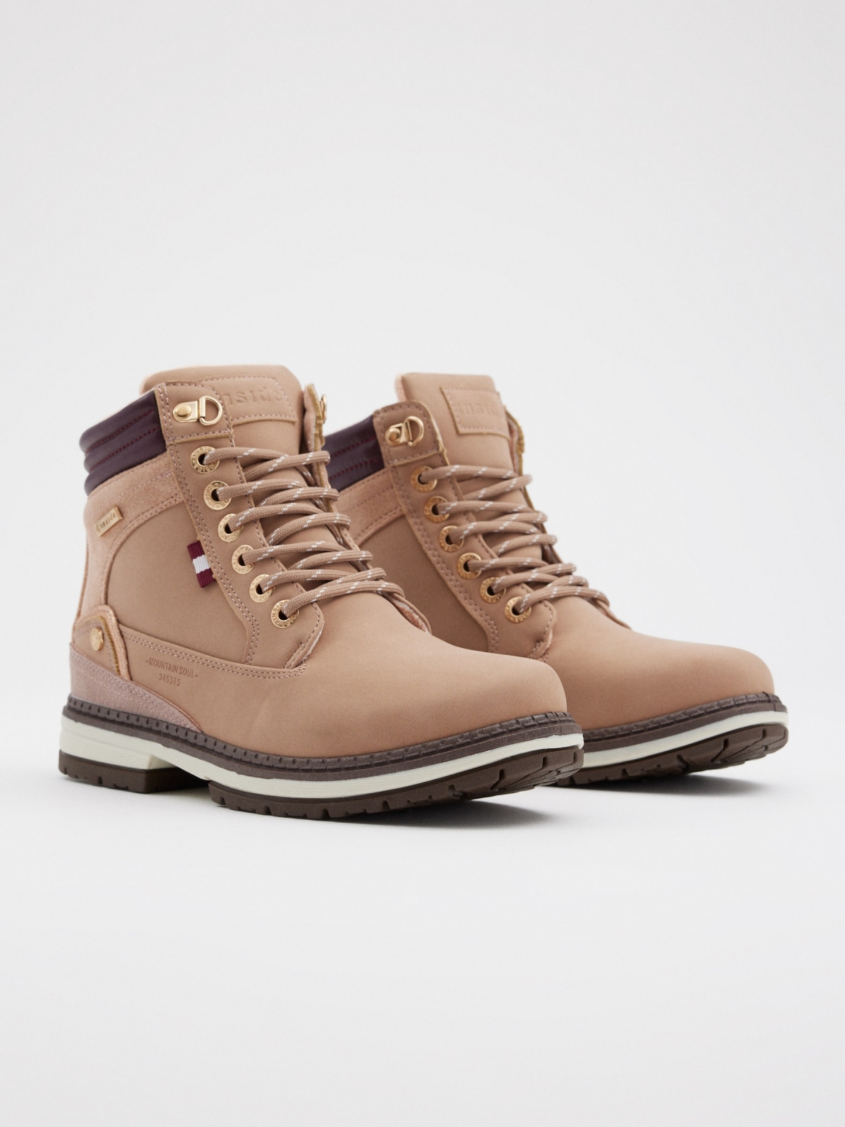 Camel mountain style boot pink 45º front view